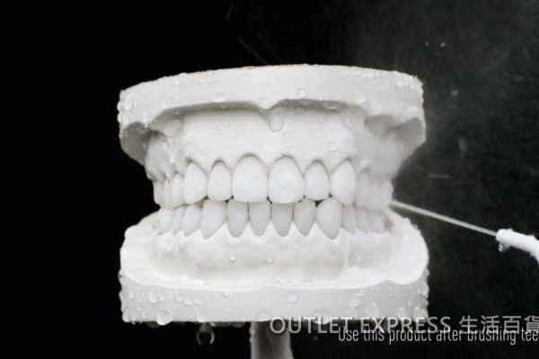 水牙線是什麼? 深入清理牙齒死角刁鑽位置!
